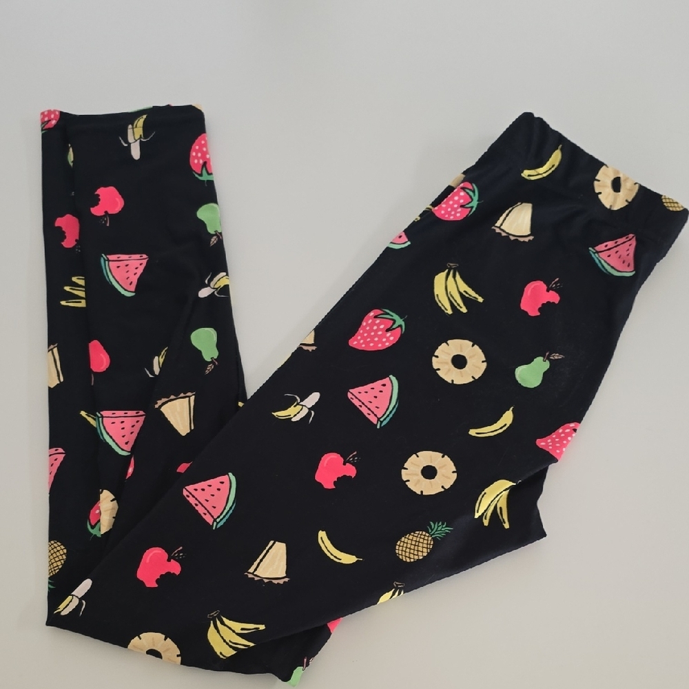 Fruit Pattern Women's Leggings - Black